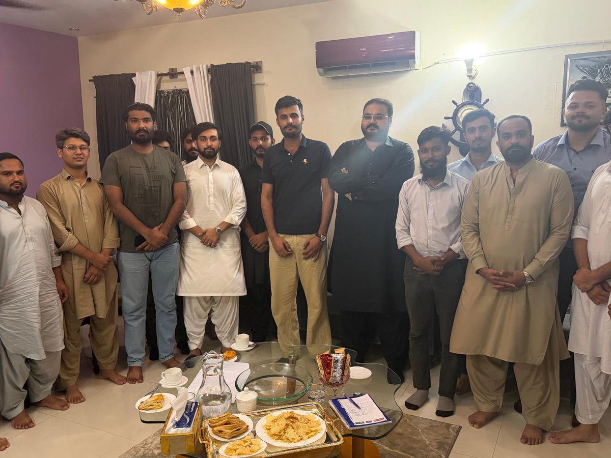 NisarJamali49's tweet photo. On directions of Provincial President Engr. Zahid Hussain Lashari, several engineers from various Districts of Karachi joined the Peoples Engineers Forum @PPP_Org Karachi Division under the leadership of Engr. Syed Zaryab Anwar.
#PeoplesEngineersForum 
#PPP 
#Karachi 
#Engineers https://t.co/75JRtOb5GL