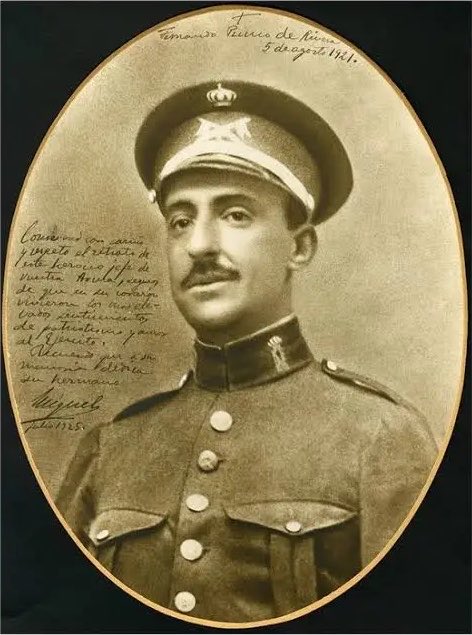 Espball's tweet photo. Este es Fernando Primo de Rivera, hermano de Miguel Primo de Rivera, caído en la batalla de Annual luchando contra el invasor marroquí. https://t.co/NgZJPtMkxn