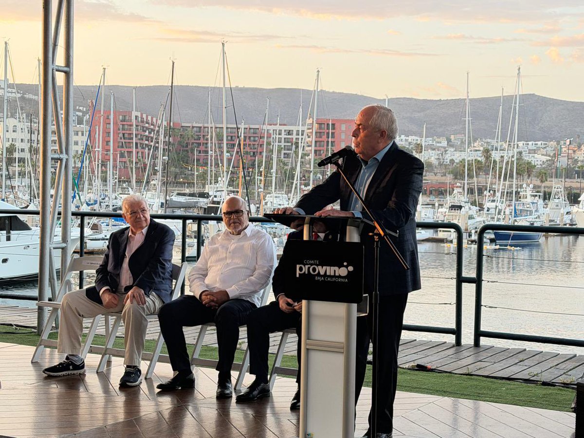 LeonelCotaM's tweet photo. Presentes en la inauguración de las XXXVI Fiestas de la Vendimia 2026 en Ensenada, Baja California, un espacio que celebra el trabajo, la tradición y el esfuerzo de quienes han consolidado a la vitivinicultura como un referente nacional e internacional. 🍇🇲🇽 https://t.co/mkoYqseZ3B