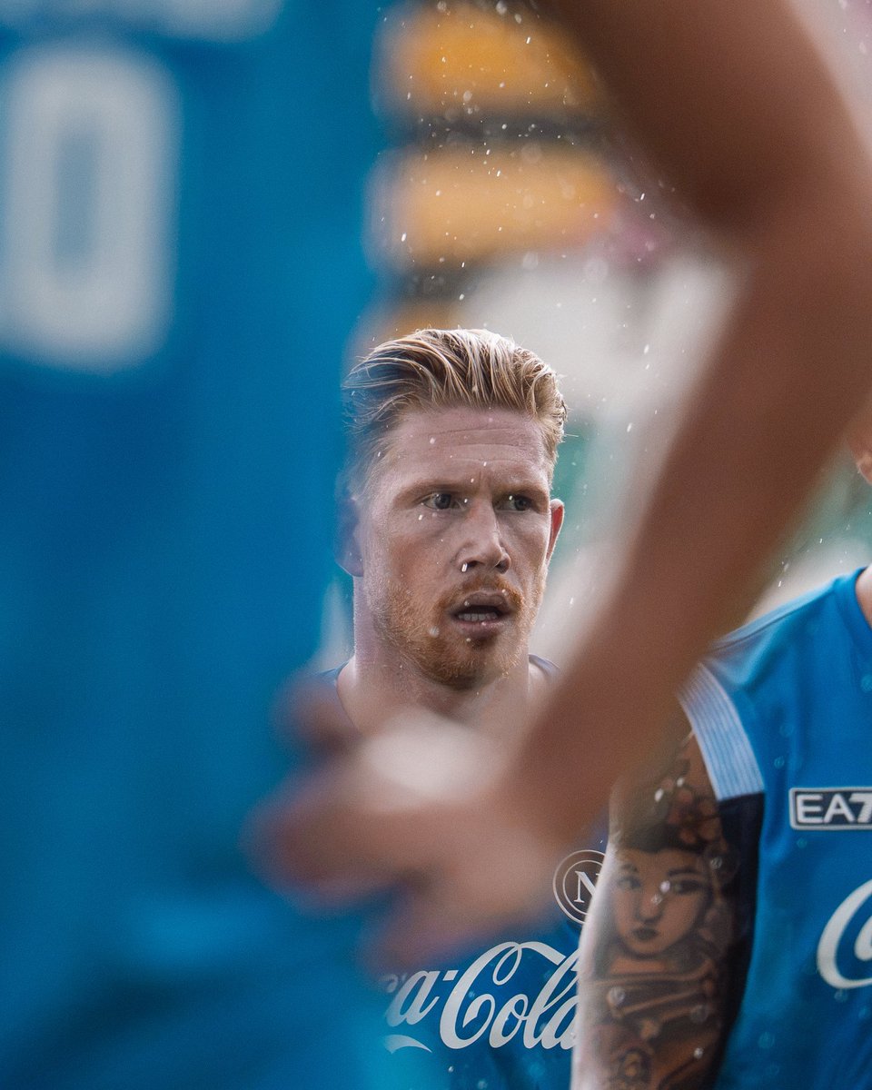 sscnapoli_br's tweet photo. KDB está de volta! 🇧🇪💙

#ProudToBeNapoli https://t.co/kG3O7IxU1I