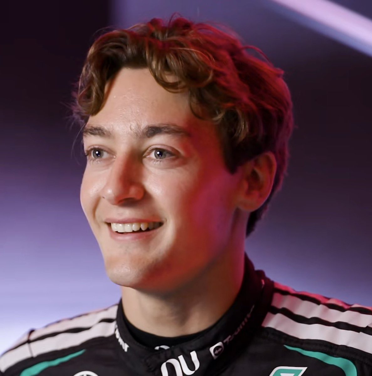 maxintoshyoy's tweet photo. happy smiley cheery george in grill the grid 🥹 https://t.co/mIhpNZAAIQ