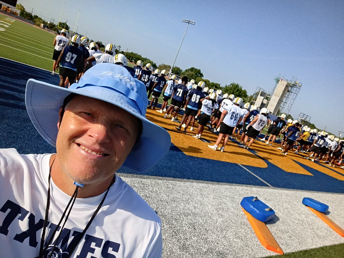 Coach_Welde's tweet photo. Year 27, Day 1 https://t.co/9aP7LA3vFI