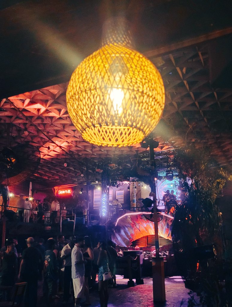 justmyself9's tweet photo. Let's get party start it... https://t.co/wqZvY753LW