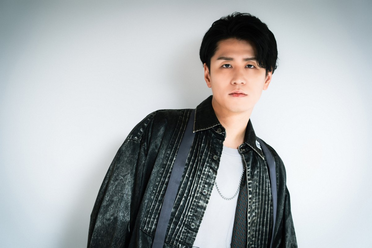 jcom_info's tweet photo. ／
声優・阿座上洋平（@azakami_youhei）さんインタビュー第2弾・第3弾を公開！🎙️
＼

出演作『クジマ歌えば家ほろろ』『手札が多めのビクトリア』『透明な夜に駆ける君と、目に見えない恋をした。』の魅力や役づくりなど、たっぷり語っていただきました！

第2弾はこちら👇
📎https://t.co/QH9SEjfUvR

第3弾はこちら👇
📎https://t.co/nF64QUzvlk

#JCOM #Jmagazine