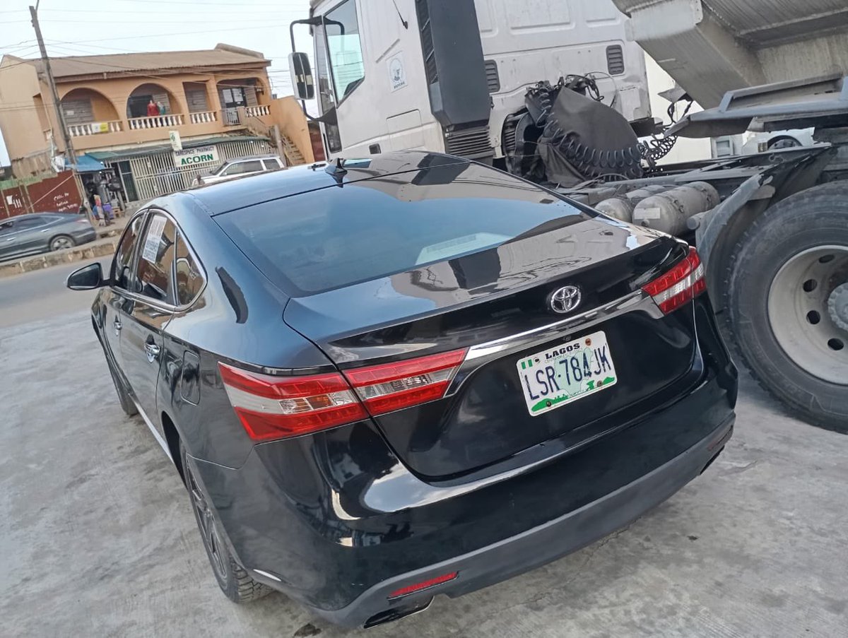 ibkizy's tweet photo. PURE FIRST BODY
Toyota Avalon 2014 Limited Sunroof 
Fullest Option 
*Sports Mode &amp; Eco Mode*
*Paddle Shifters*
*Apple CarPlay installed*
9.5only 
Settlement 400k
EJIGBO LAGOS https://t.co/F5hksAb8uT