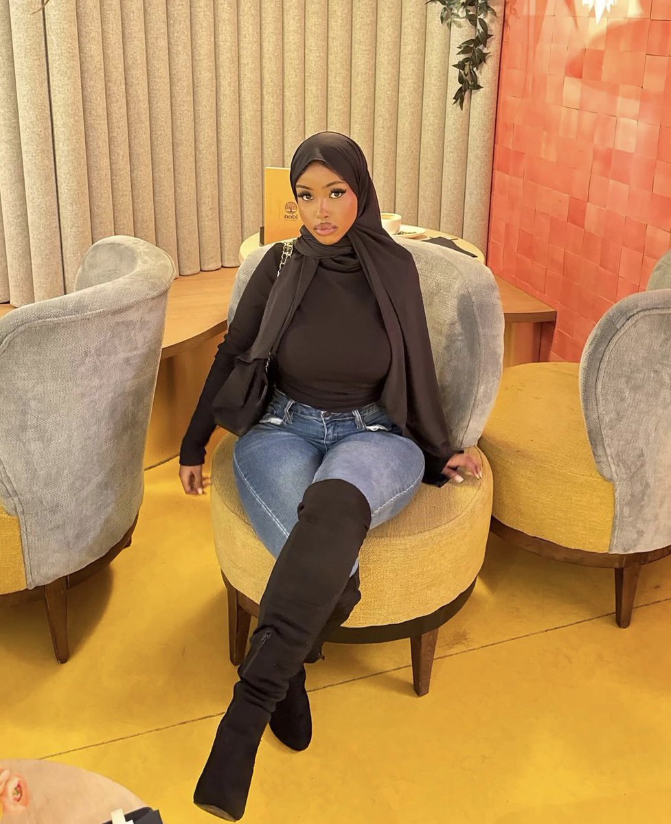 Userxgooner0's tweet photo. the sexiest somali hoejabi
please come back @4sxis 
#hoejabi #hijabi #somalidhilo #dhilo https://t.co/RG9SWc62iM