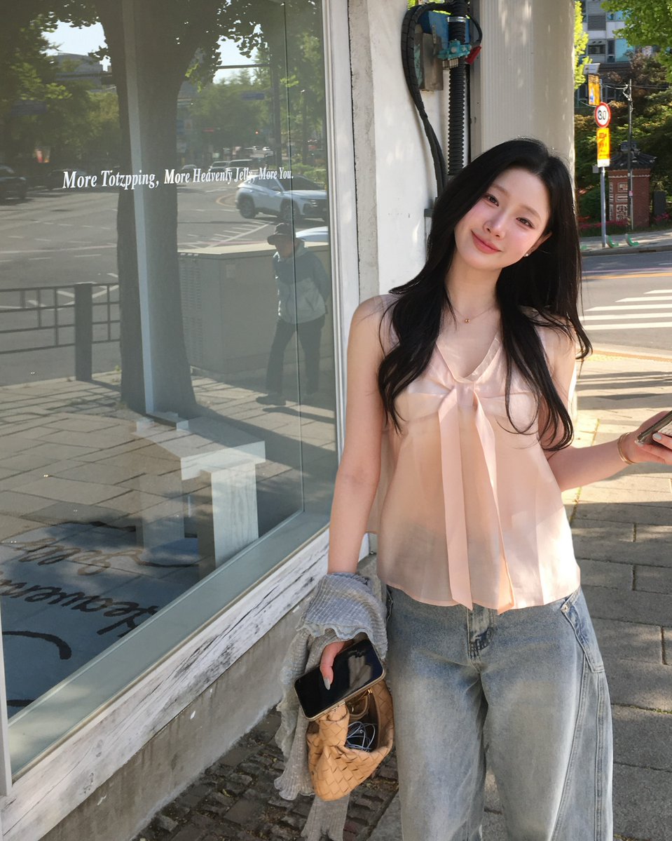 josealbertoadri's tweet photo. Top of the morning! 🚀 You should know that your smile can brighten someone’s day—wear it proudly. 🦋
Mryg https://t.co/DZ5RODjC3g