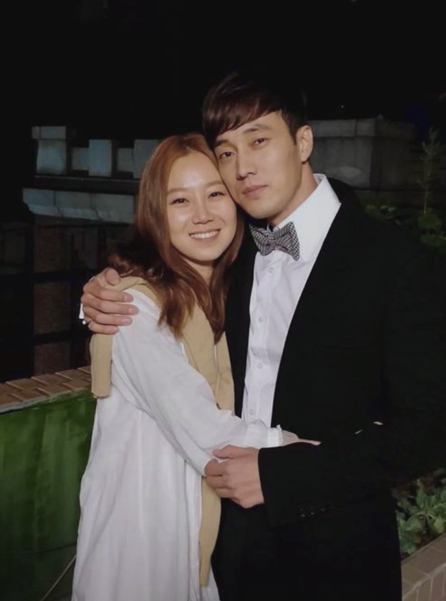 dkwo_jikimi's tweet photo. 원래도 이사진 ㅈㅉ좋아하는데 13주년에다시보니까 막그냥눈물이나오고 https://t.co/XbM5z0nLZq