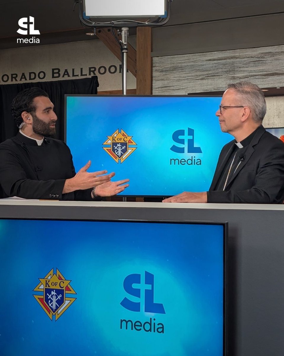 saltandlighttv's tweet photo. Behind-the-scenes photos of Fr. Haig interviewing Supreme Knight &amp; CEO Patrick E. Kelly, Deputy Supreme Knight Arthur L. Peters, CCCB President Bishop Pierre Goudreault, Cardinal Gérald Cyprien Lacroix.
@KofC @CCCB_CECC 
#SLMedia #KnightsOfColumbus #CCCB https://t.co/liMufoH8aG