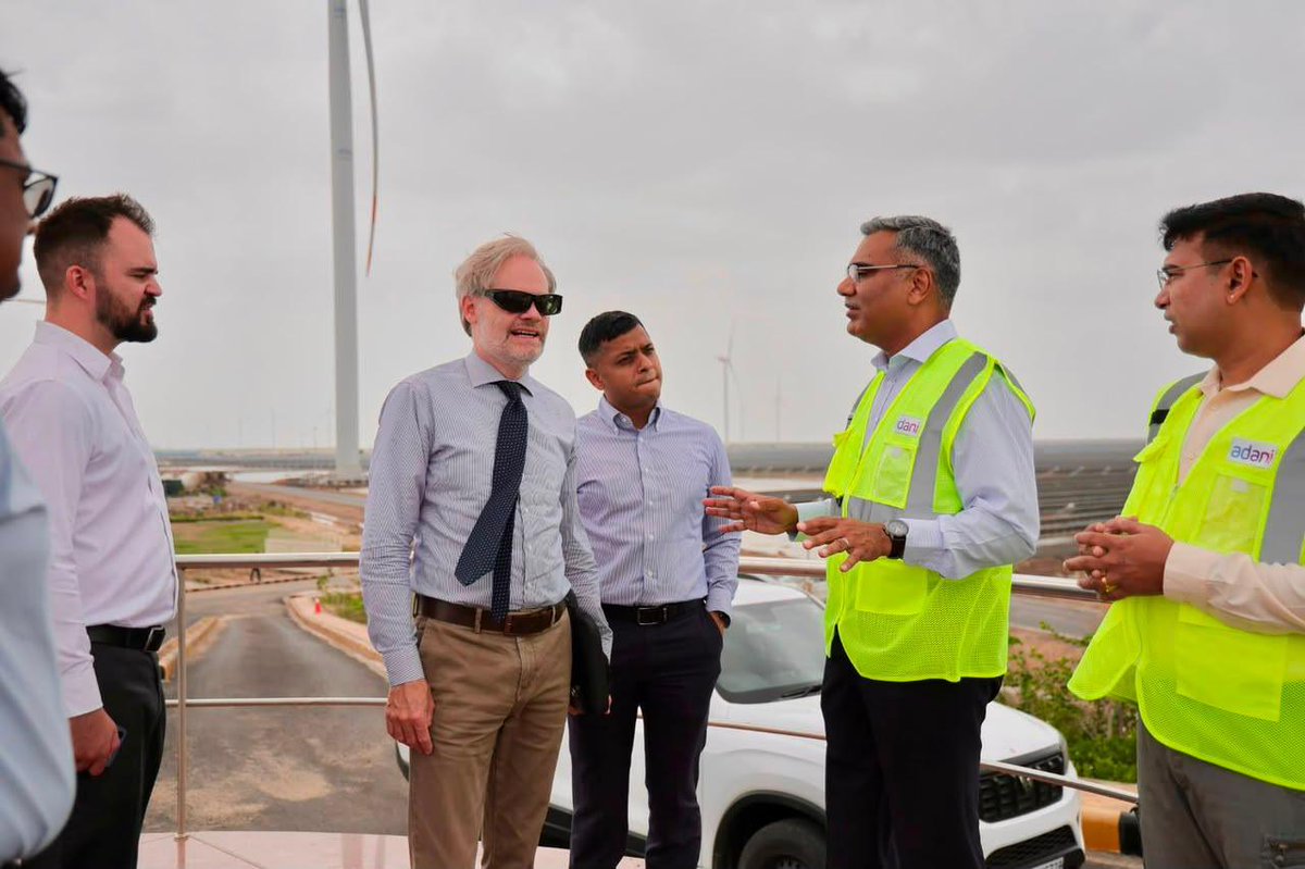 DenmarkinIndia's tweet photo. The fight against climate change requires us to rapidly scale up the deployment of renewable energy. My visit today to the #Khavda Renewable Energy Plant in Gujarat leaves me optimistic.
It is truly mind-blowing to witness one of the world’s largest renewable energy developments, combining solar, wind, and battery storage. Once fully operational, the project will generate 30 GW of renewable energy. Covering an area five times the size of Paris, the plant will be capable of powering 17 million homes while avoiding 64 million tonnes of CO₂ emissions. This is the scale of ambition and action we need to make a real difference ⚡️🔋🌞 @AdaniGreen @ICDKBangalore