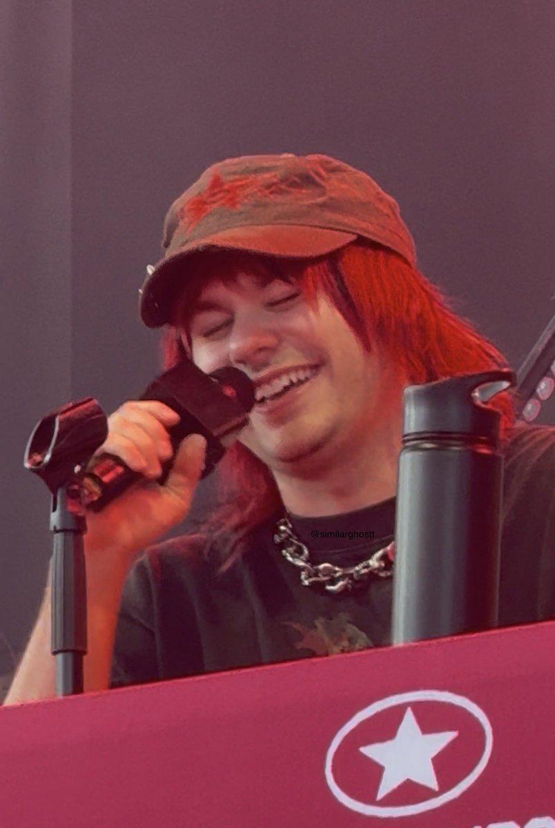 similarghostt's tweet photo. smiley mikey :D #teethposting https://t.co/wpAnyn7fUN