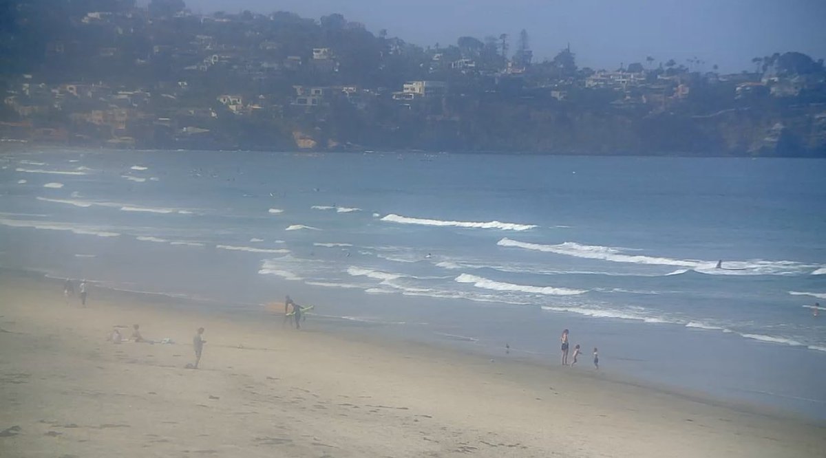 timotheedunc's tweet photo. @sspencerukk I’ve been checking the live cams and am going to sneak out for an afternoon surf session soon https://t.co/yYafuNNcT3