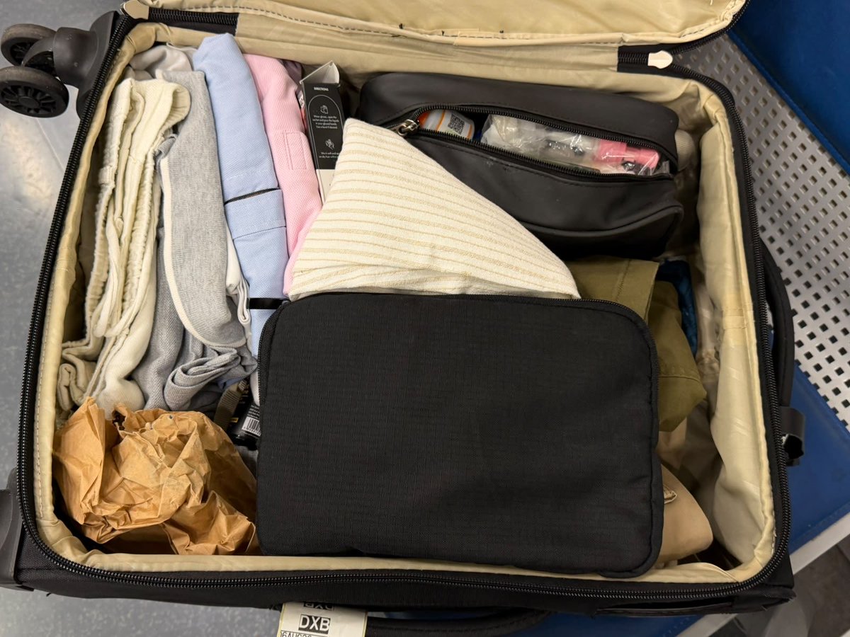 malharanoop's tweet photo. @IndiGo6E @DubaiAirports @DGCAIndia @MumbaiPolice @DubaiPoliceHQ , my father’s checked baggage arrived with the lock missing, bag tampered with, and belongings disturbed. Complaint filed at Dubai Airport and photos emailed to IndiGo. Please investigate and respond urgently. https://t.co/ormXiqE9V0
