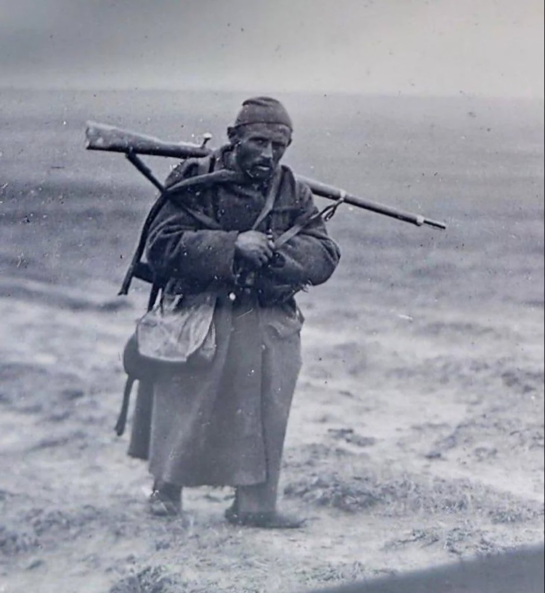 xmilitarist's tweet photo. Balkan Savaşı sırasında bir Türk askeri. https://t.co/Bq06yU6ATb