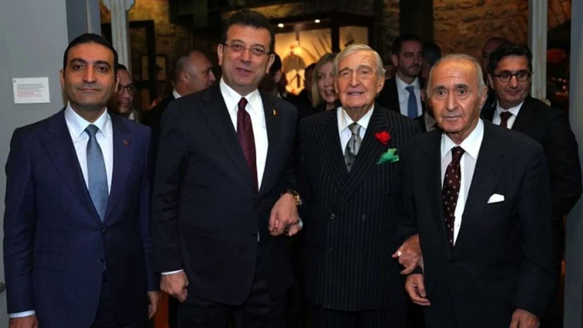 muratkgirgin's tweet photo. Rahmi Koç kurtarsın kardeş. https://t.co/i6AGq8DNhi