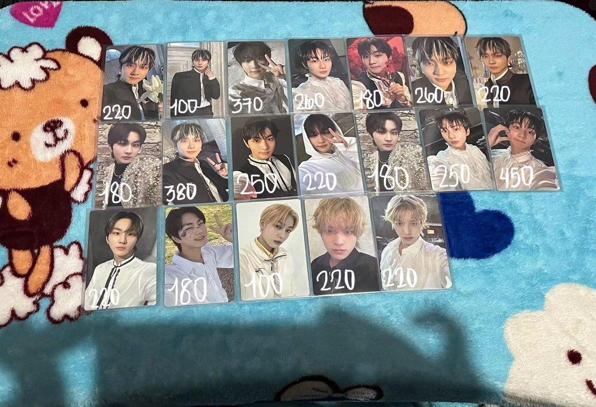 berricartss's tweet photo. ୨୧˚₊🍓 wts | lfb | ph 
#berrisells

✦ seventeen, enhypen, newjeans, twice, ive, itzy — all tingi 

— prices are indicated on the picture
— can lower the price if taking 3 or more
— prio payo // 2 weeks dop

loc: antipolo
mod: jnt | sdd via lalamove
(if within mm &amp; rizal only) https://t.co/AaR852wuO0