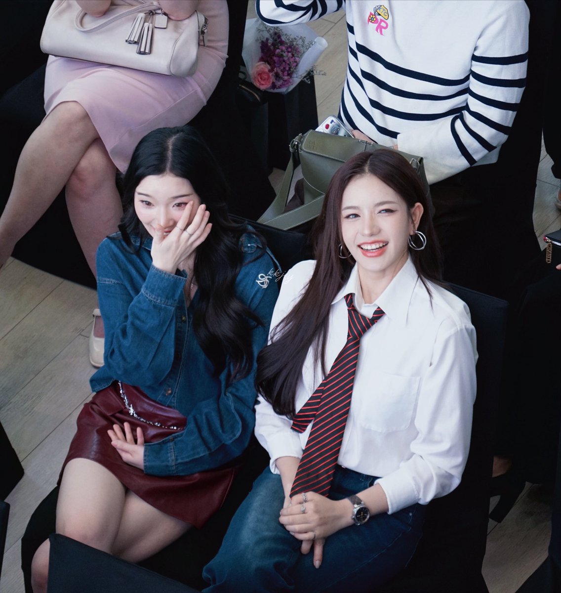 kkkk359950's tweet photo. know you like to make plusa laugh.😜

MIEAYA PRAEW SIAM PARAGON
#SiamParagonxPraewxMieAya 
#MieAya 
#miepat 
#ayaorapan https://t.co/qdhNZVlvk8