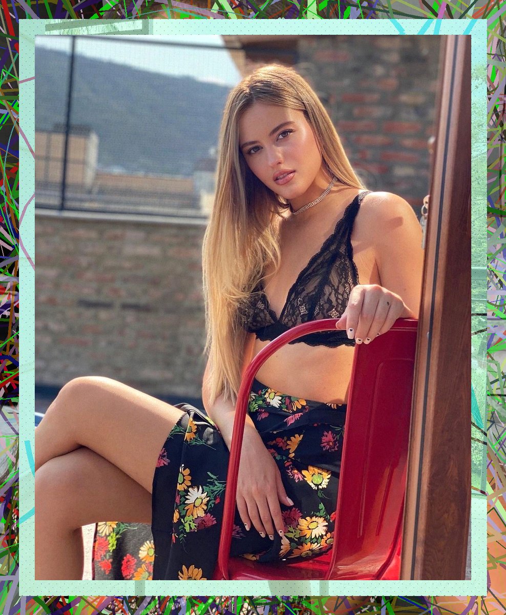 SassyDogLady's tweet photo. #Antalya

Bazen en güçlü duruş, sakince uzaklaşmaktır.
İçindeki huzur kimseye emanet edilmez. 💫
20:37 https://t.co/1uzrtJsAa4