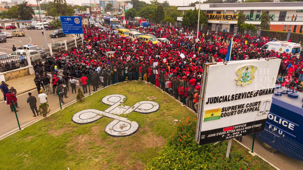 fourthestategh's tweet photo. Photos from 'Democracy Under Attack' protest organised by the opposition New Patriotic Party.

#DemocracyUnderAttack #SaveGhanaNow https://t.co/zDhDG6QA6U