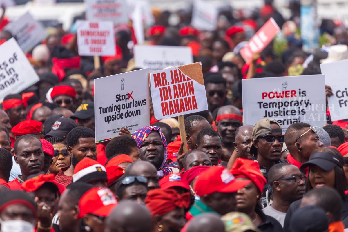 fourthestategh's tweet photo. Photos from 'Democracy Under Attack' protest organised by the opposition New Patriotic Party.

#DemocracyUnderAttack #SaveGhanaNow https://t.co/zDhDG6QA6U