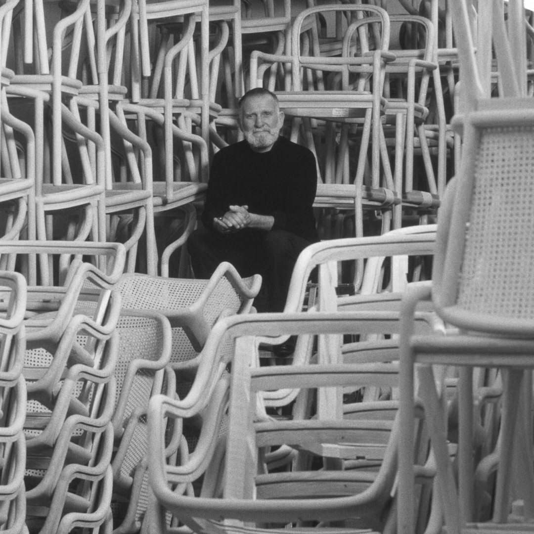 WesternOffice's tweet photo. Ward Bennett's vision of "sensual minimalism" helped define Geiger in 1987. Today, that same philosophy continues to shape a new era of craftsmanship, materiality, and executive design. https://t.co/0PXt25Lnja