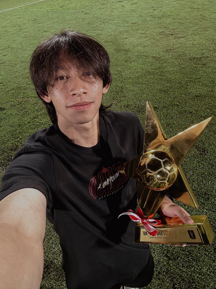 Persija_Jkt's tweet photo. Pemain Muda Terbaik Piala Presiden Elite 2026: 𝑨𝒓𝒍𝒚𝒂𝒏𝒔𝒚𝒂𝒉 𝑨𝒃𝒅𝒖𝒍𝒎𝒂𝒏𝒂𝒏 ✨🔴

#PialaPresidenElite2026 #Persija https://t.co/ZL1n5V9tH1