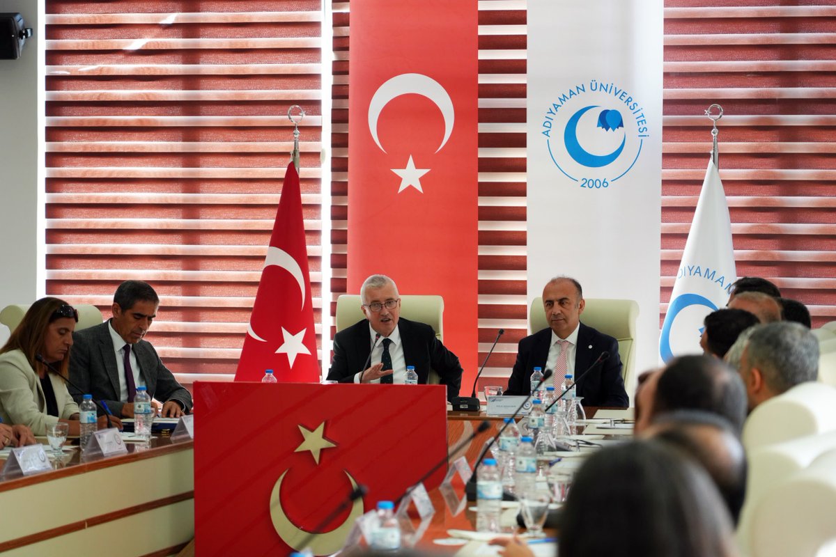 adyu2006's tweet photo. Kalite Yolculuğumuzda Önemli Bir Adım!

Üniversitemiz, Yükseköğretim Kalite Kurulu (YÖKAK) değerlendirmeleri sonucunda iki yıl süreyle "Kurumsal Akreditasyon" almaya hak kazanmıştır. Akreditasyon belgemiz, YÖKAK Başkanı Sayın Prof. Dr. Ümit Kocabıçak tarafından Rektörümüz Sayın Prof. Dr. Mehmet Keleş’e takdim edilmiştir.

Kalite odaklı yürüttüğümüz çalışmaların bir neticesi olan bu belgenin Üniversitemize kazandırılmasında emeği geçen tüm akademik ve idari personelimize teşekkür ediyoruz.

Kaliteden ödün vermeden, geleceğe kararlılıkla…

#AdıyamanÜniversitesi #YÖKAK #KurumsalAkreditasyon #Kalite

Detaylar🔗https://t.co/ZDvq4bTmaY

@ykalitekurulu 
@ukocabicak