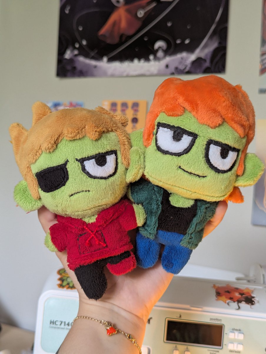 porkyratt's tweet photo. The reason why im making zombie versions is because I am waiting for the fabric for the skin to arrive BUT! Are there even interests for these guys as premades🤔? I might make a few more until my fabric arrives if there is, if not I'll make just these 2 https://t.co/qXuHPuJHYV
