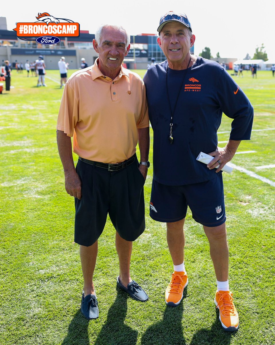 Broncos's tweet photo. The Mastermind is in the 🏡

Welcome to #BroncosCamp, Mike Shanahan! https://t.co/YSt6kROd3T