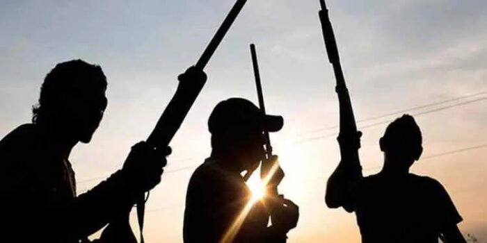 tvcnewsng's tweet photo. Gunmen Attack Kupa Communities,  Kogi Govt. Vows Justice For Victims

Read more:
https://t.co/MwPXzeGylY https://t.co/xWSYSMUYJF