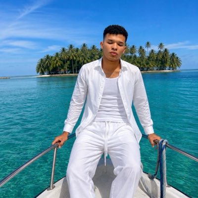 MunozCheng's tweet photo. #NuevaFotoDePerfil https://t.co/oXlb1ZWUqE