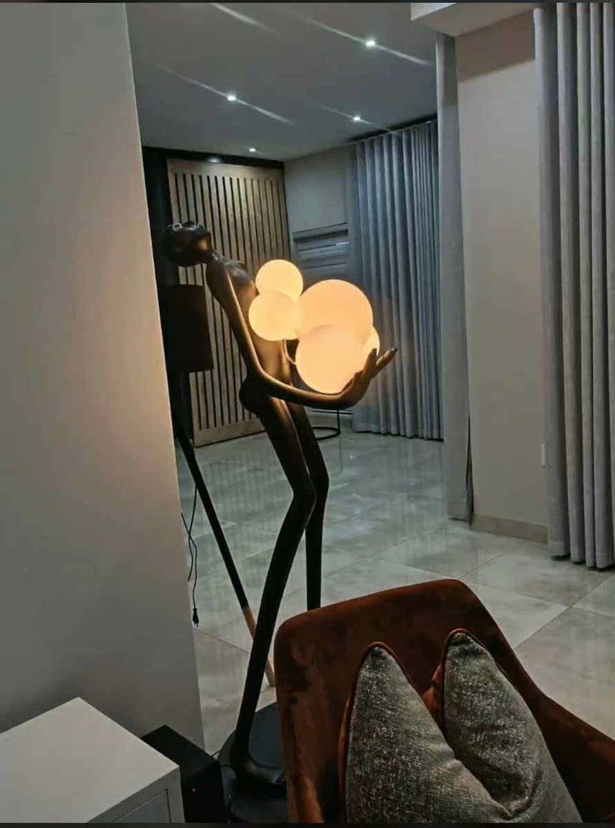 oddettem's tweet photo. I love this lamp. Very costly but worth it. https://t.co/Rmwif4DlaU