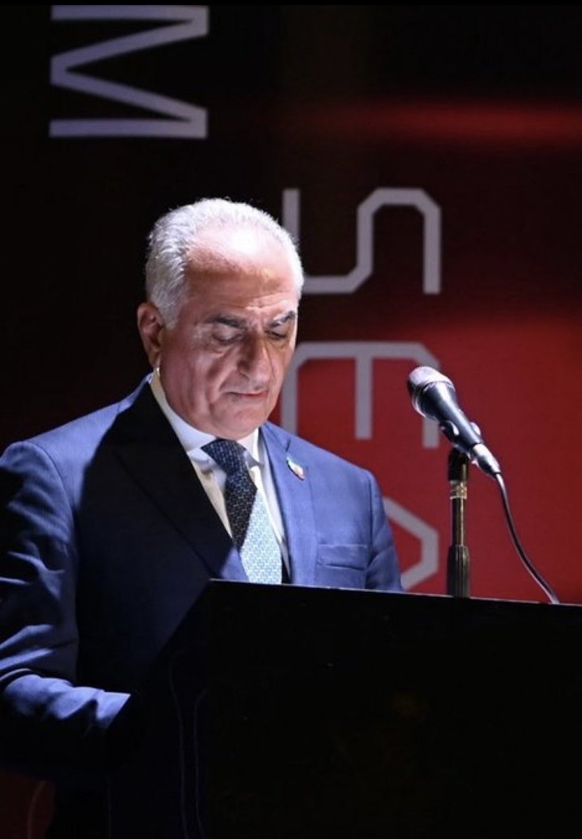 Patriottic's tweet photo. @PahlaviReza ❤️❤️ https://t.co/BsK2uRkIZl