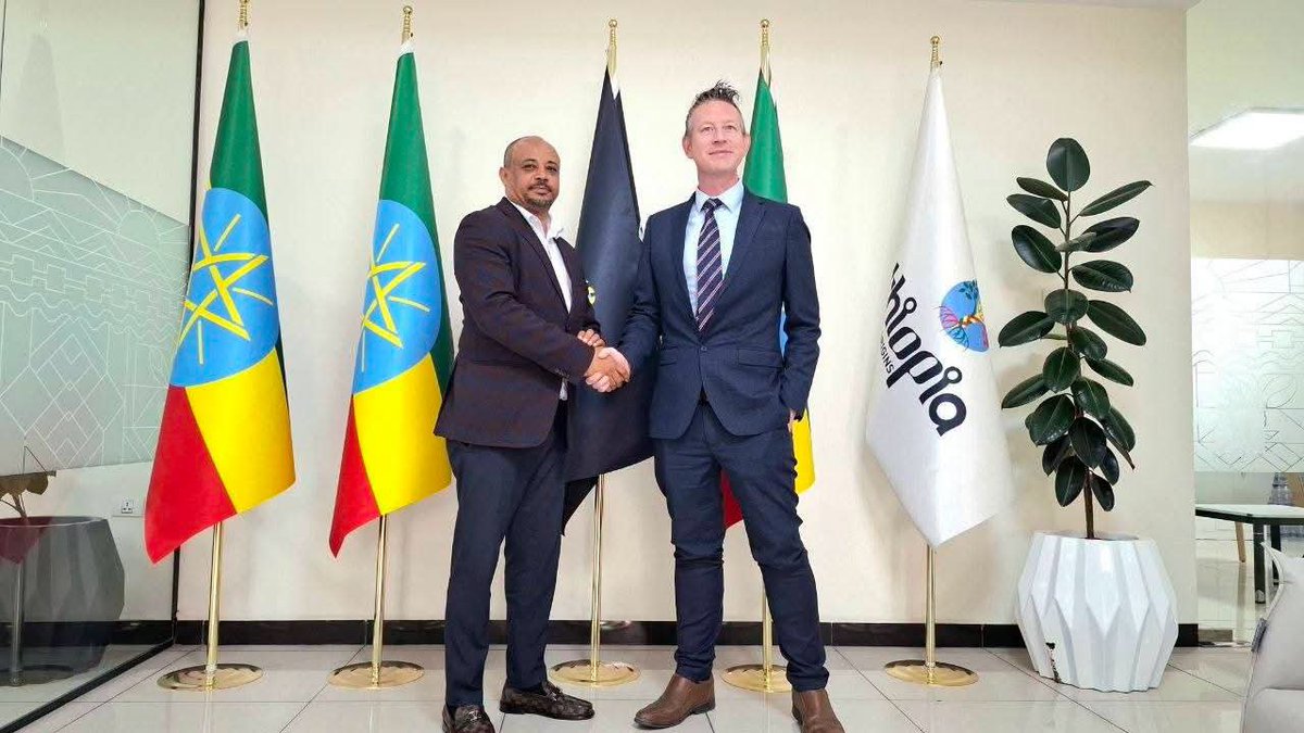Landoforigins's tweet photo. Jazeera Airways set to launch flights between Addis and Kuwait City starting September 7!

Courtesy visit of CCO Paul Carroll to Tourism State Minister Dr. Endegena Abebe

#AddisAbaba #KuwaitCity
#JazeeraAirways https://t.co/o7RH33taWN