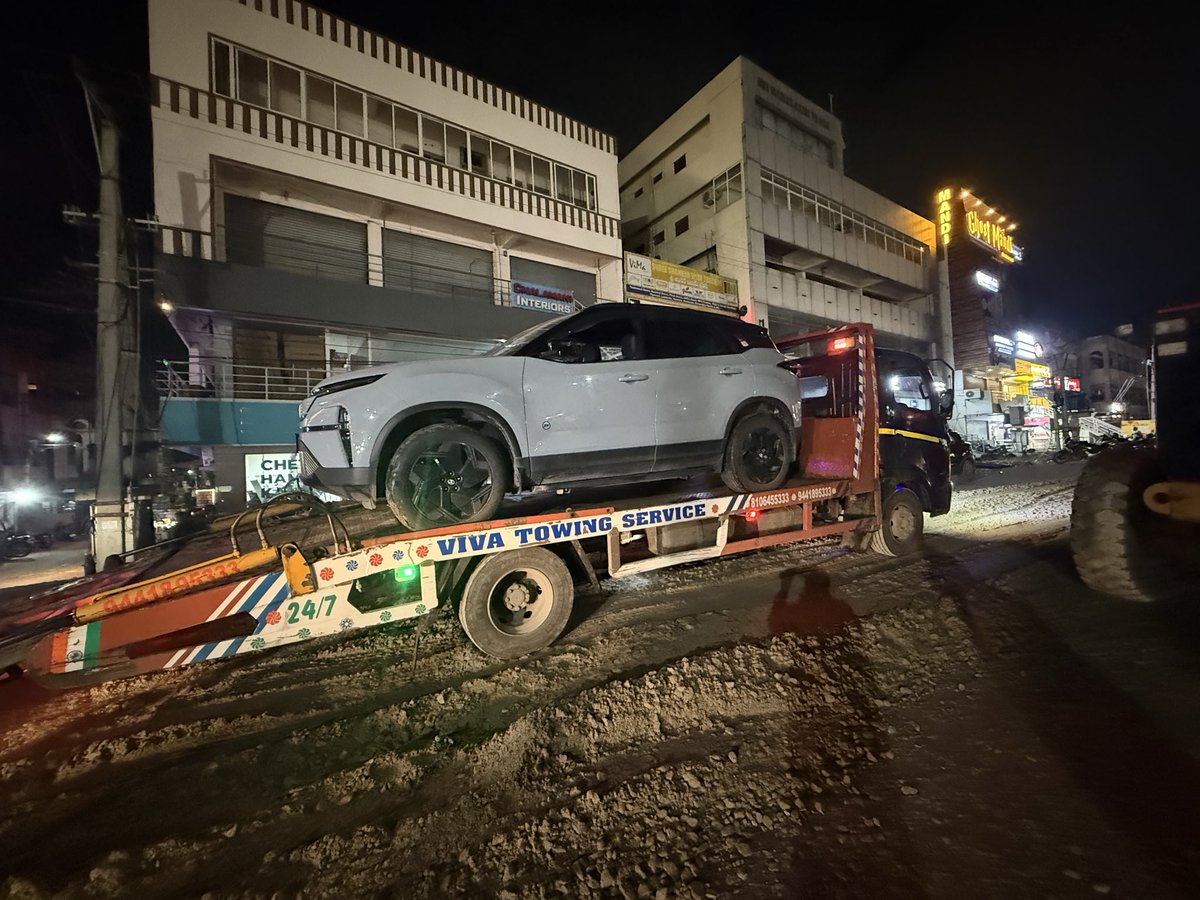 PraffullakumarV's tweet photo. @Tataev @TataMotors @Tataev Select Hyderabad confirmed traces of water in critical EV components &amp; the battery pack. Unacceptable. Their claim - vehicle was submerged is false. never drove through floods or waterlogged roads. Replace the vehicle or refund me, or I’ll pursue legal action.@TataMotors https://t.co/454XKc3dyh