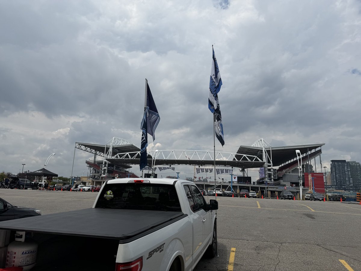 GeneralLongboat's tweet photo. ARGOS  HOME FOOTBALL IS BACK! https://t.co/qv51XoGdnP