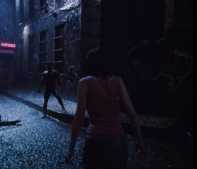 AlanIssacE's tweet photo. Spider-Man (2002) dir. Sam Raimi 🕷️

#spiderman #movie #comics #samraimi https://t.co/kfRPeDNSXU