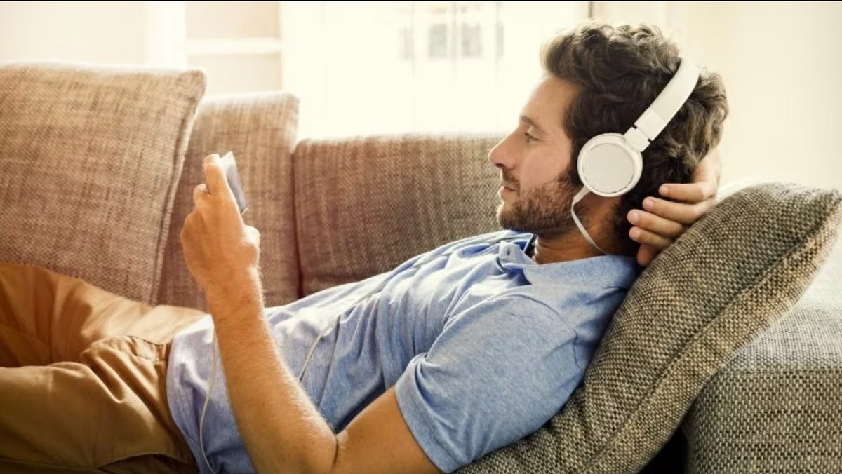 SomosInfoMX's tweet photo. La sordera ya no es una afección exclusiva de la vejez: cada vez más jóvenes están en riesgo de ver afectada su audición

https://t.co/CKcOnUnPre https://t.co/J2lGkSqjgF