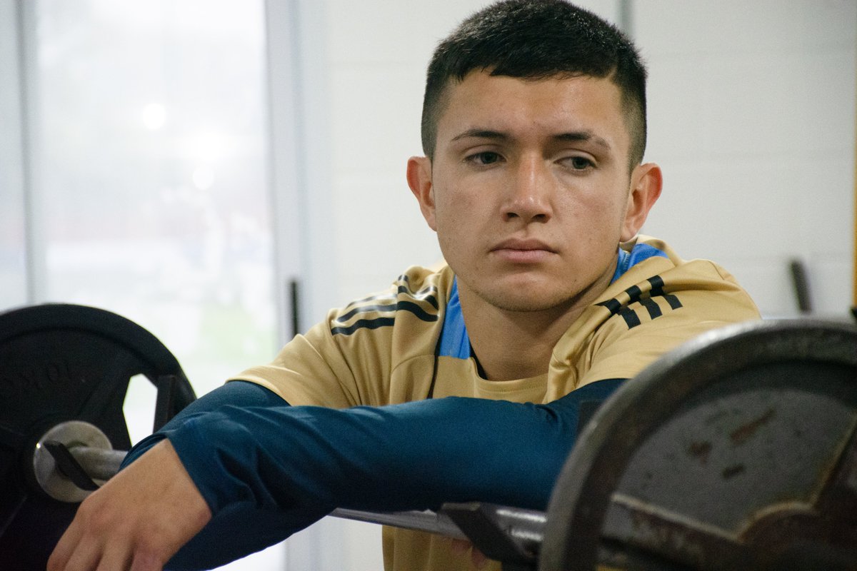 Argentina's tweet photo. #FútbolPlaya La Selección #Sub20 entrenó en Ezeiza y completó la semana de trabajo de la disciplina de cara a sus próximas competencias: el #Sudamericano y la #LigaEvolucióFP.

📰 https://t.co/tnfjCF32ys https://t.co/b4C9gC3DnL