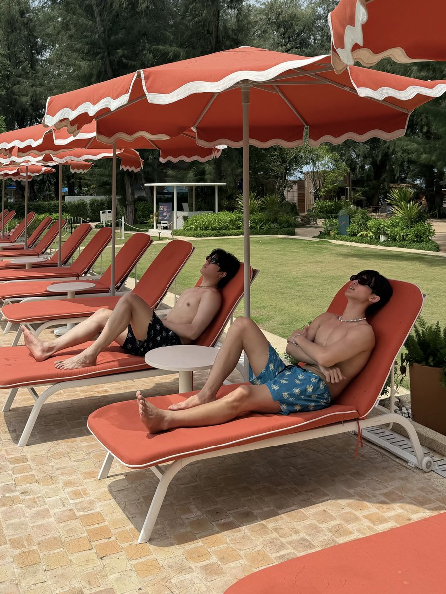 OhmFirstLatam's tweet photo. Is it just me, or are those two guys making it hotter in here? 🫣
#BazaarEscapexOhmFirst
#OhmFirst #OhmSarit #First_Chalongrat #OhmFirstLatam https://t.co/YawoWtaeEy