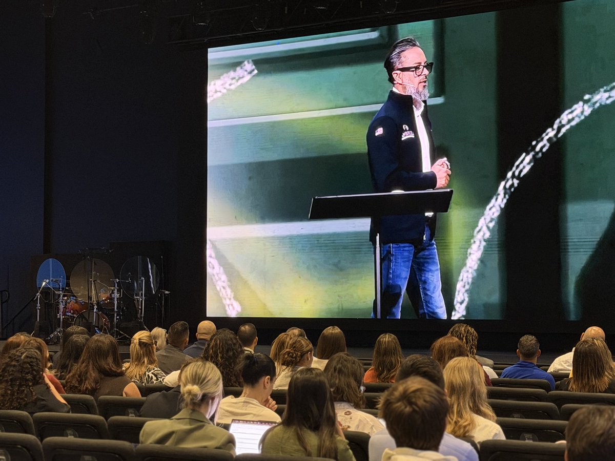 ChristJourney's tweet photo. For 2 days, we're stepping away from the noise to be challenged, inspired, & equipped with fresh perspectives that will help us lead. Because everybody wins when leaders get better!
Let's go, Miami!!
#GLS26 #christjourney #miamileaders https://t.co/Q30xBtzF1u