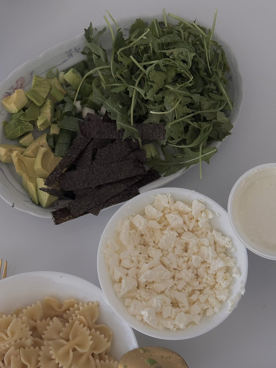 hiamyyyy's tweet photo. Unser Abendessen mit meinen Nichten https://t.co/lY0zWMRaRs