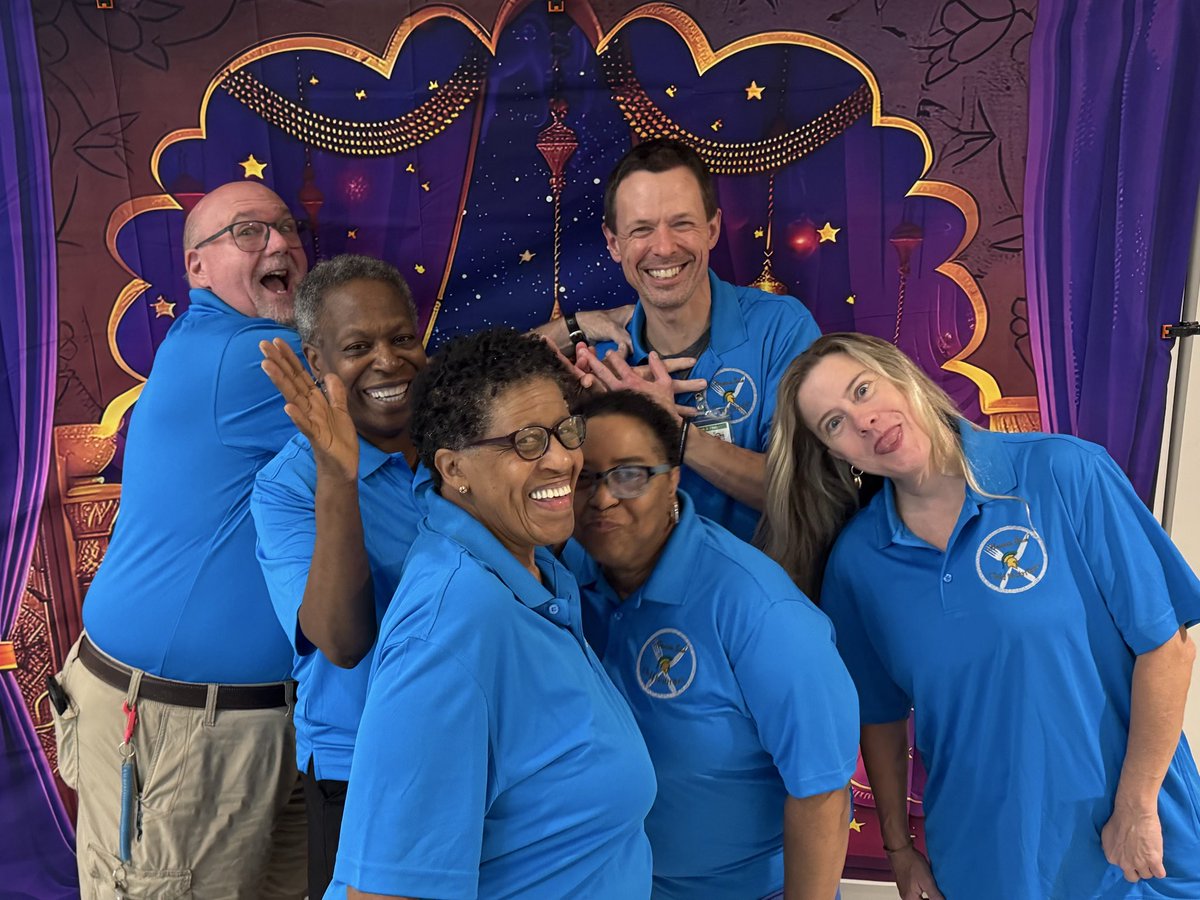 MBS_CNP's tweet photo. Itโs going to be a magical school year! ๐งโโ๏ธ๐ชโจ #TeamCNP @mtnbrookschools ๐ช๐ https://t.co/tHsFrjEHgV