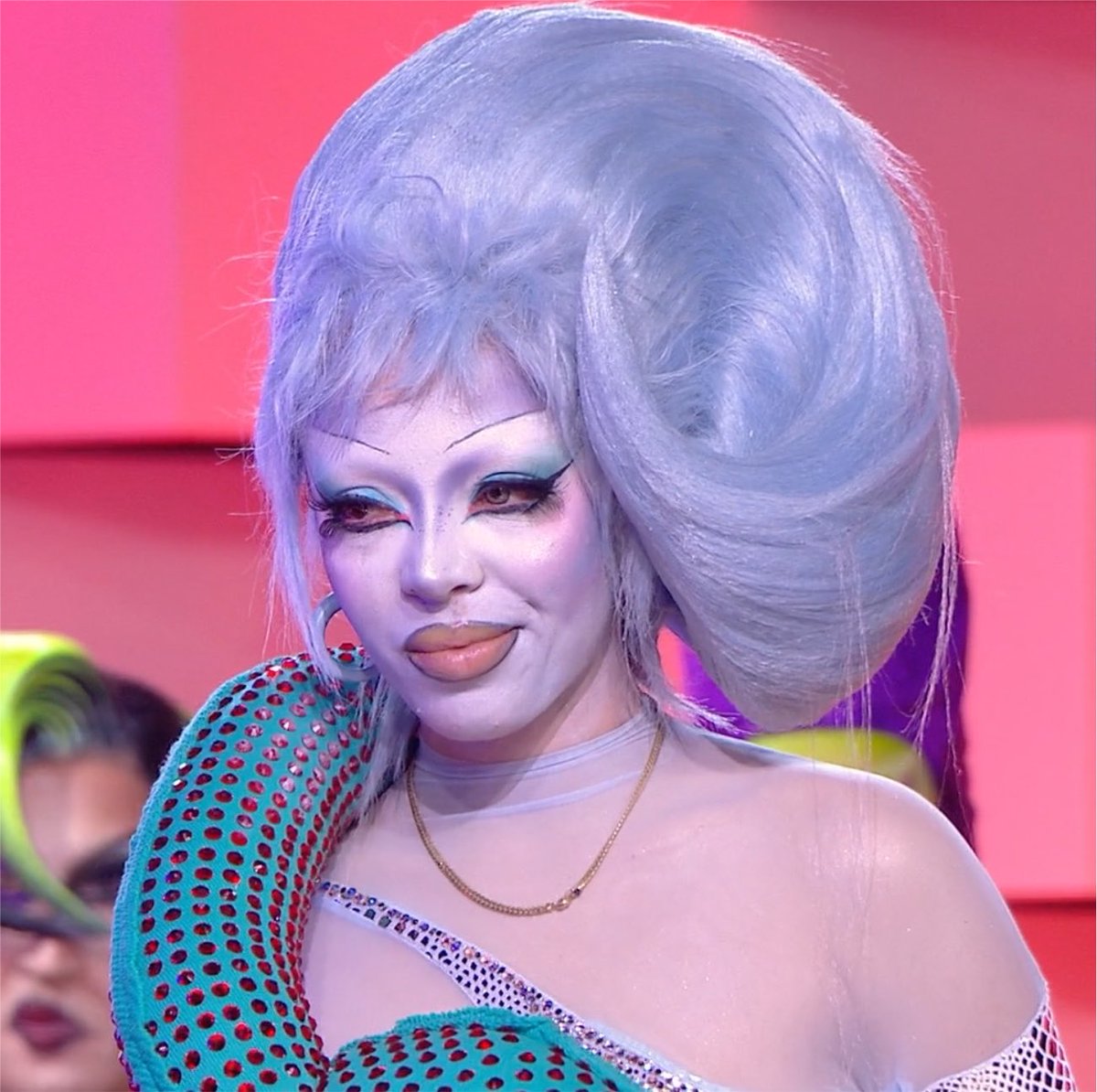 mascarayde's tweet photo. genuinely i am sick to my stomach w/ these eliminations- #dragracefrance https://t.co/V6F10aF41K