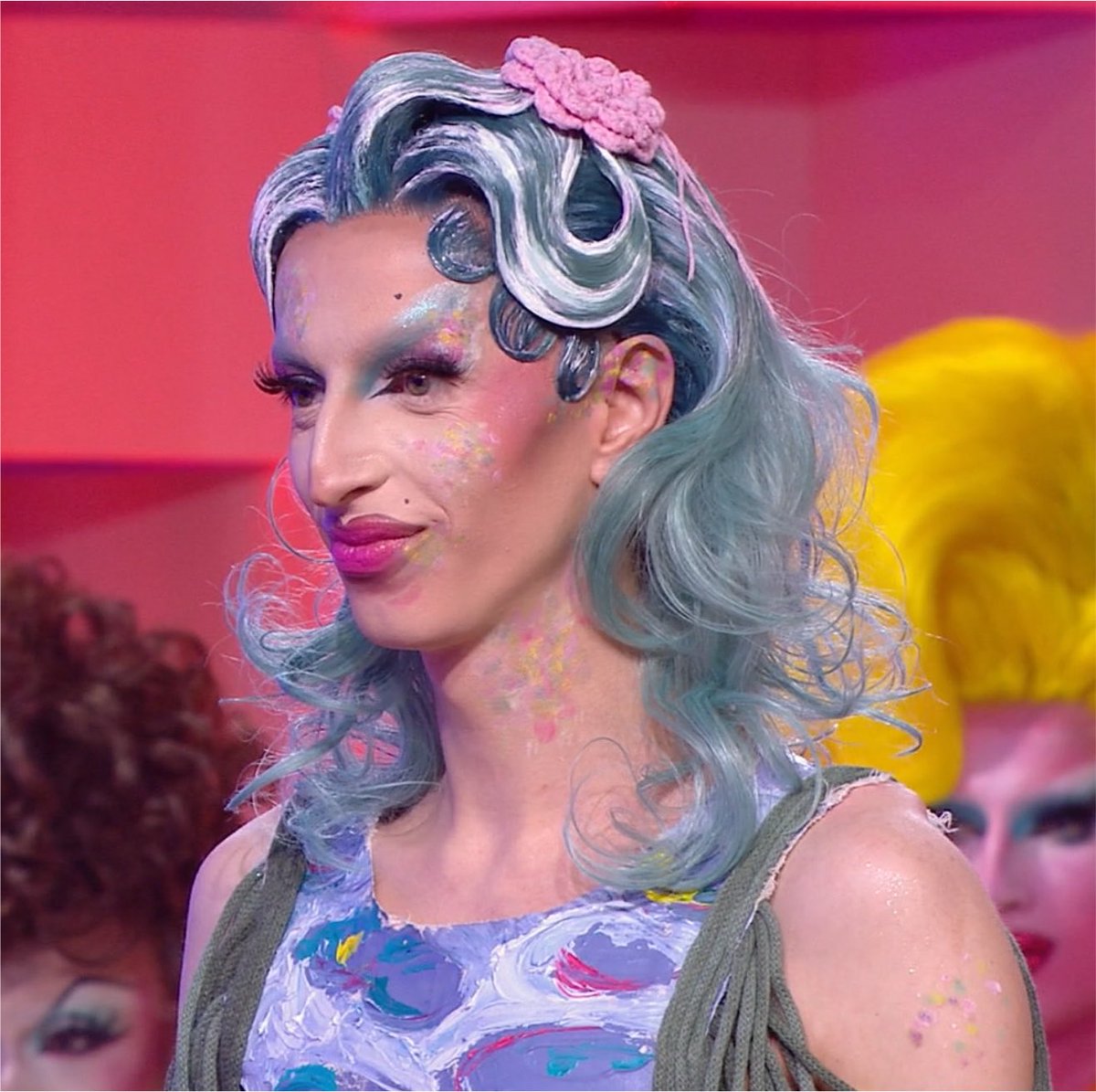 mascarayde's tweet photo. genuinely i am sick to my stomach w/ these eliminations- #dragracefrance https://t.co/V6F10aF41K
