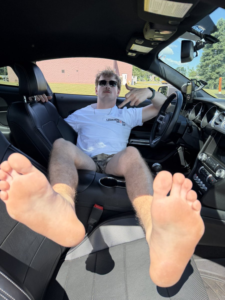 Lsav762's tweet photo. alright you filthy fucks. i’m coming back for real this time. make it seem like im making the right decision🫱🏼‍🫲🏻

don’t hit me up unless you’re ready to send im not entertaining chats https://t.co/BRrsRvYVAw