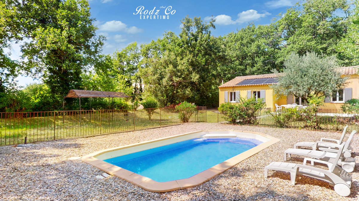 co_rodz's tweet photo. 😳 Il reste encore des endroits comme celui-ci en Provence...

Fermez les yeux quelques secondes...

Imaginez que demain matin, votre seule urgence soit de choisir entre un café au soleil sur la terrasse... ou un plongeon dans votre piscine.

Pas de circulation.
Pas de bruit. https://t.co/fj806TYkiz
