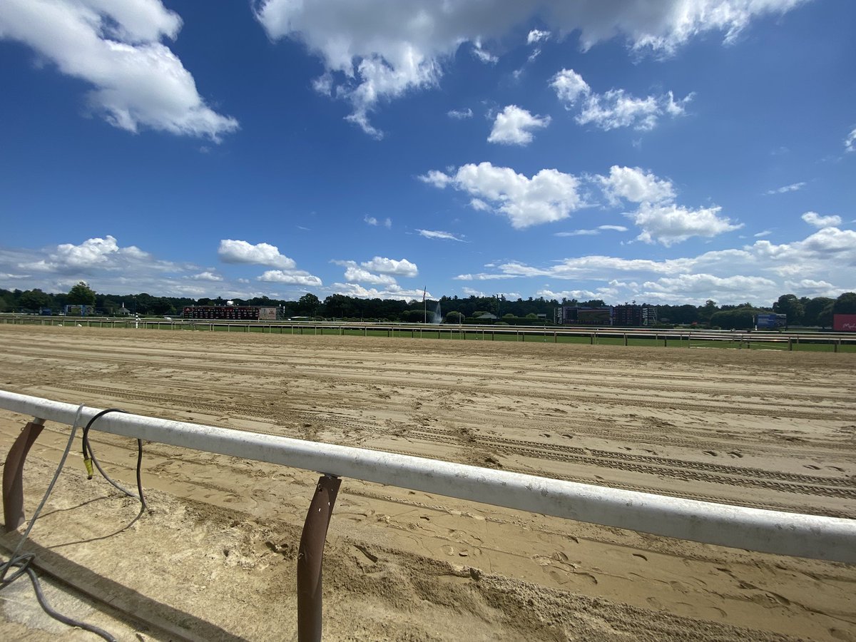 AvitabileJoe's tweet photo. Perfect day at Saratoga Racetrack in upstate NY #NYRA @TheNYRA @Saratoga1863 https://t.co/PecQ36WWBP