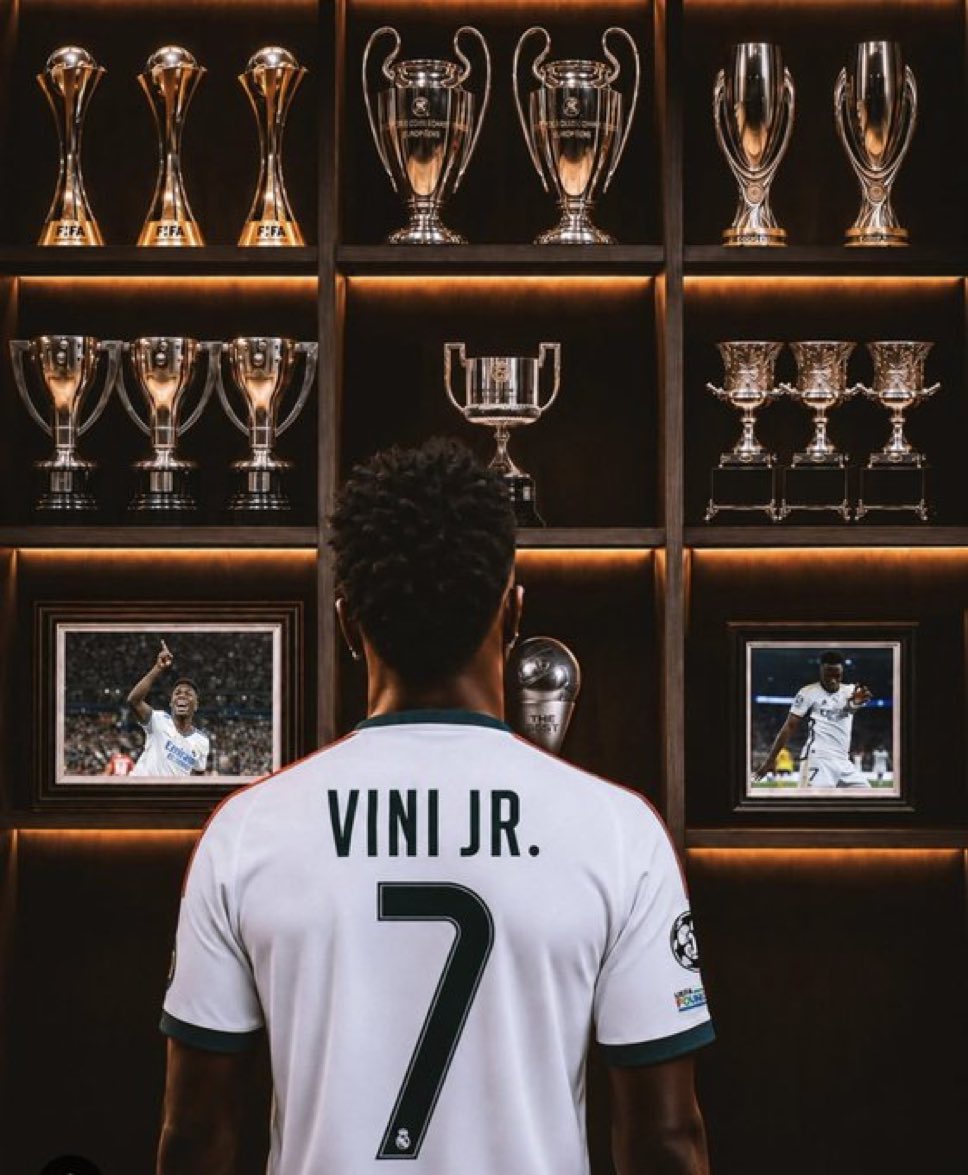 theMadridZone's tweet photo. 🚨💣 VINI JR. NEW PROFILE PICTURE. https://t.co/N2PgoiMOUc