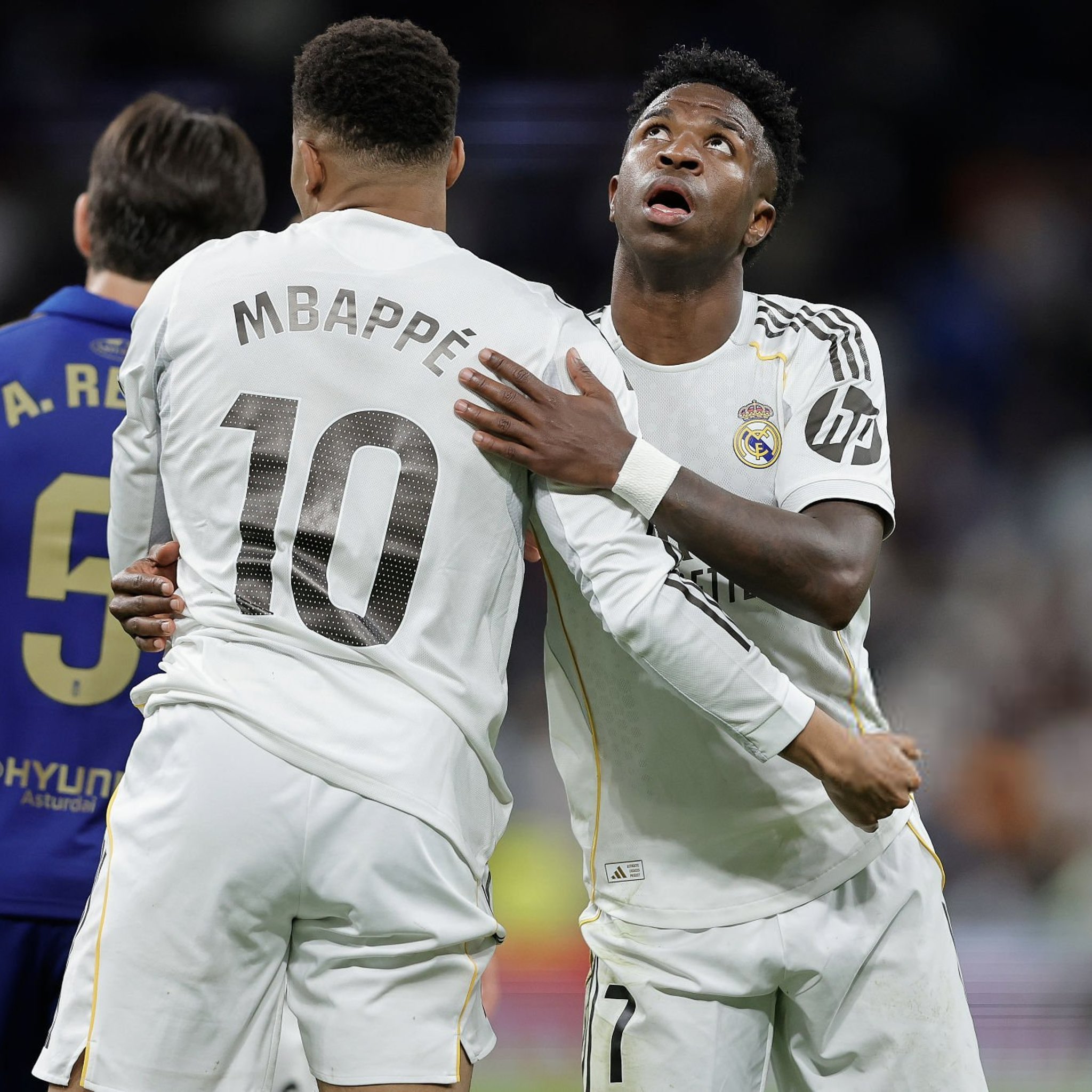 VINI 🇧🇷          2️⃣0️⃣3️⃣2️⃣
MBAPPÉ 🇫🇷 2️⃣0️⃣2️⃣9️⃣

Il va falloir qu...